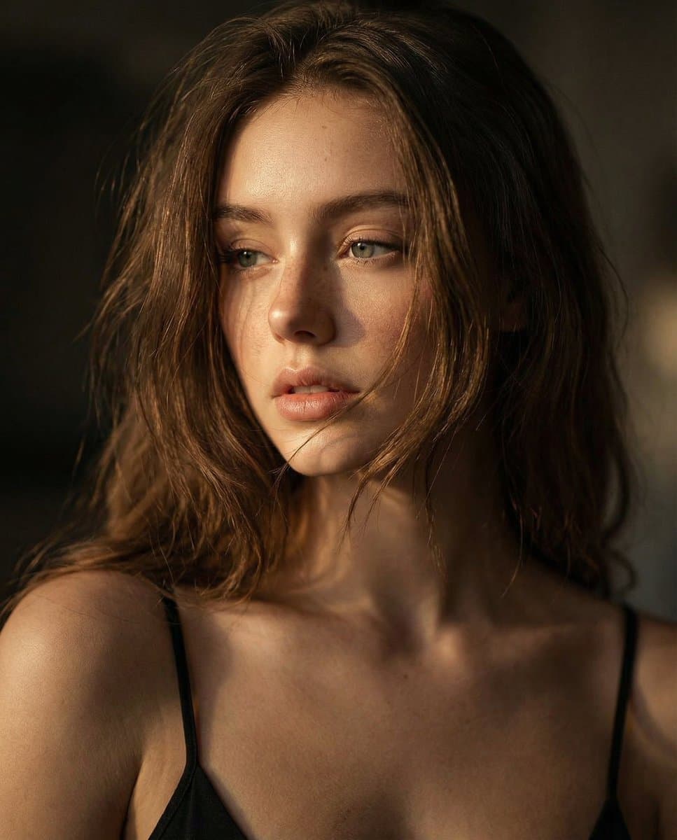 Ultra-Realistic Cinematic Close-up Portrait — example 1