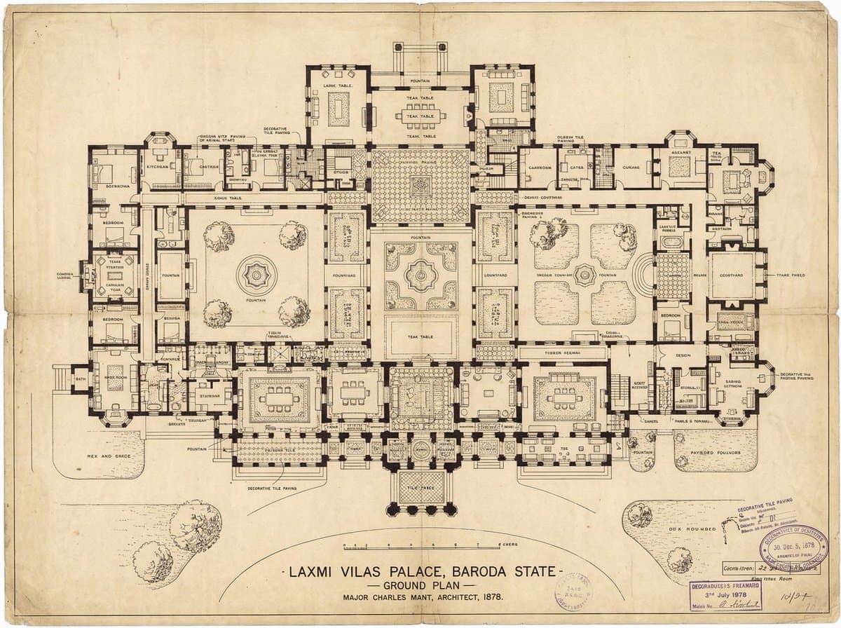 Generate detailed construction plan of Laxmi Vilas Palace from image — example 1