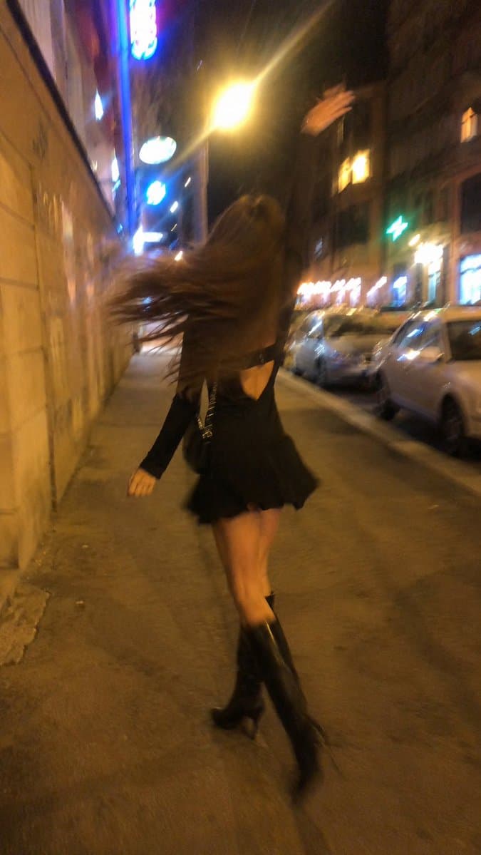 Smartphone Night Motion Blur Photo — example 1